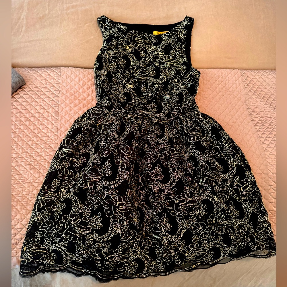 back cutout alice and olivia holiday dress
